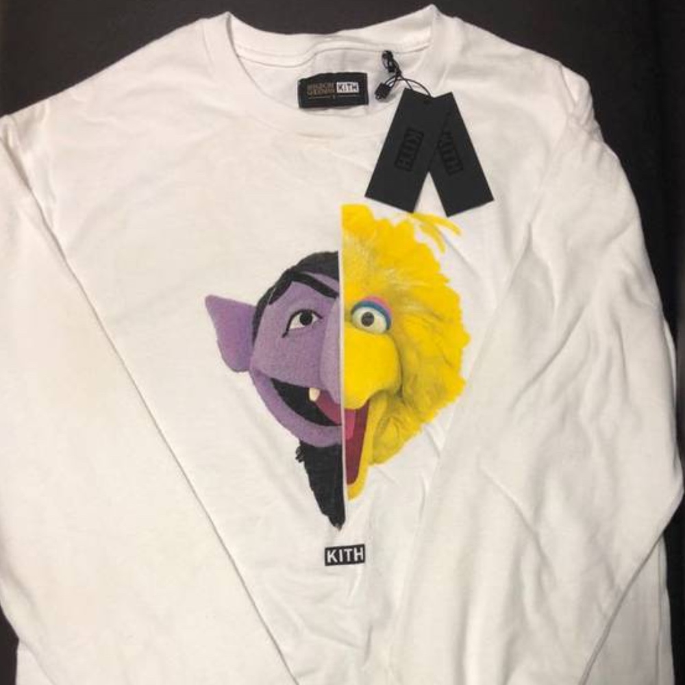 KITH NYC x Bergdorf Goodman x Sesame Street -Large